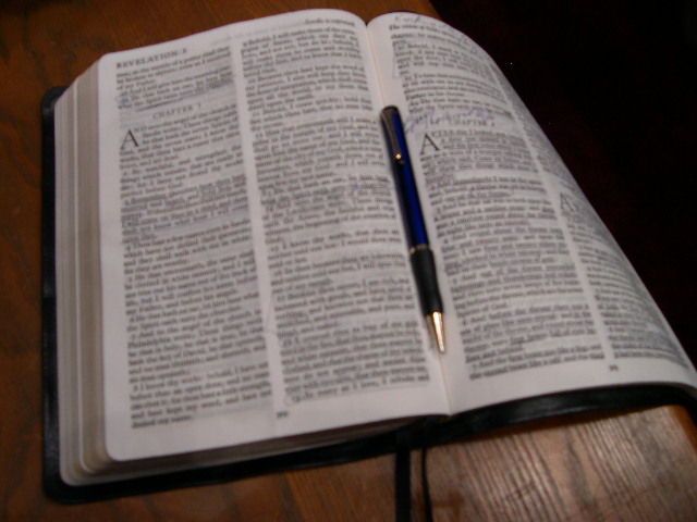 BIBLE AND PEN